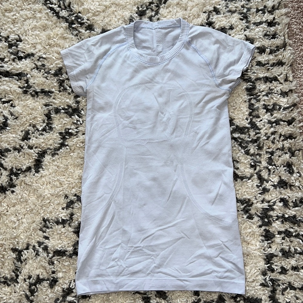 Lululemon Swiftly Tech Tee